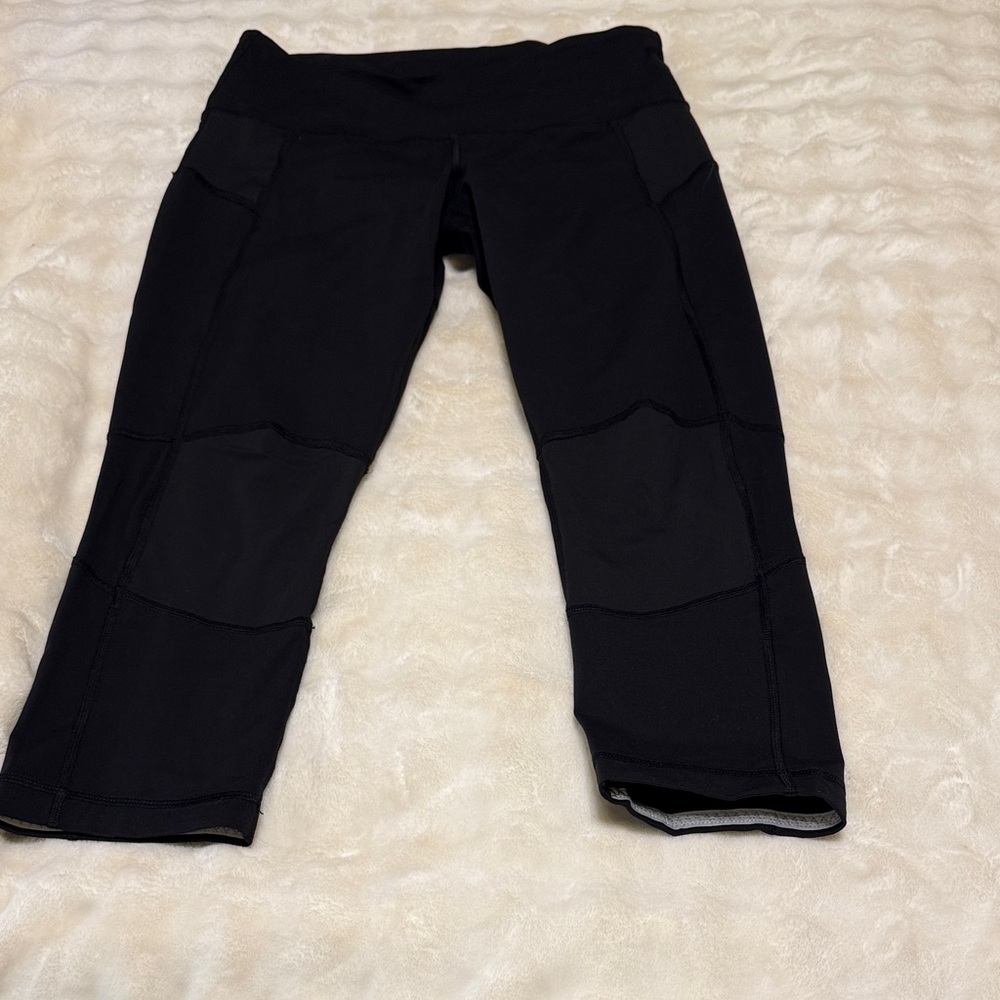 lululemon athletica Black Capri Leggings with Side Pockets